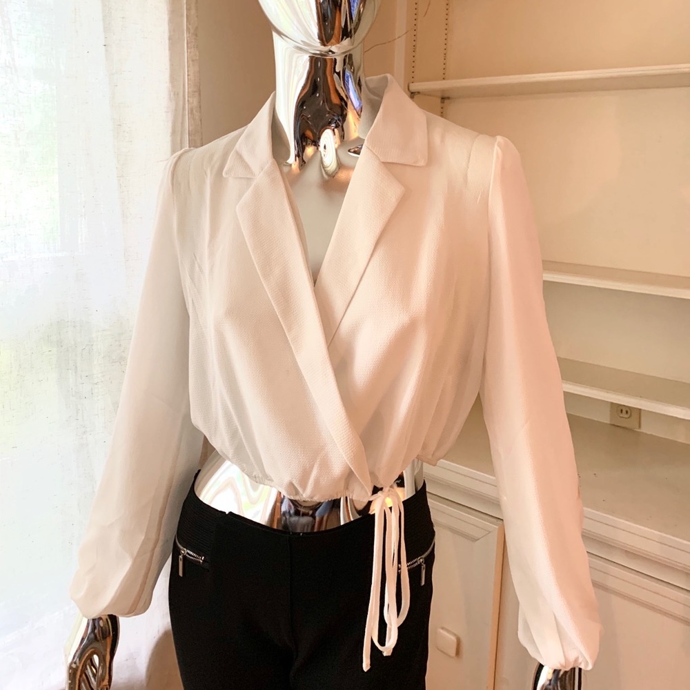 Long sleeve white crop top with collar